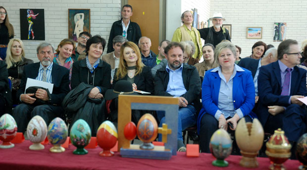 За 50 јаја дали 378.000 динара! (ФОТО)